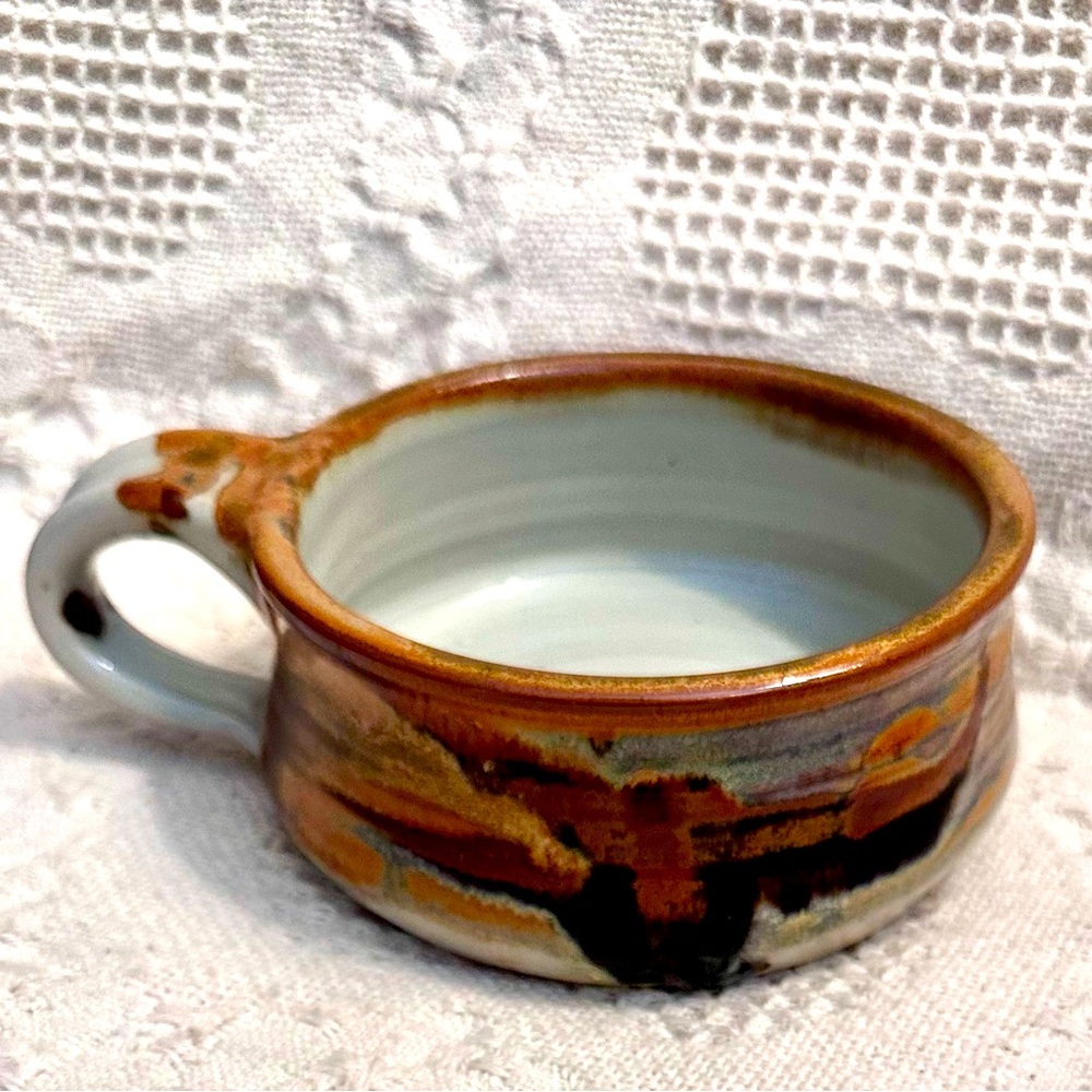 Handmade Art Pottery Stoneware Large  Chili/Soup Bowl w Handle Signed